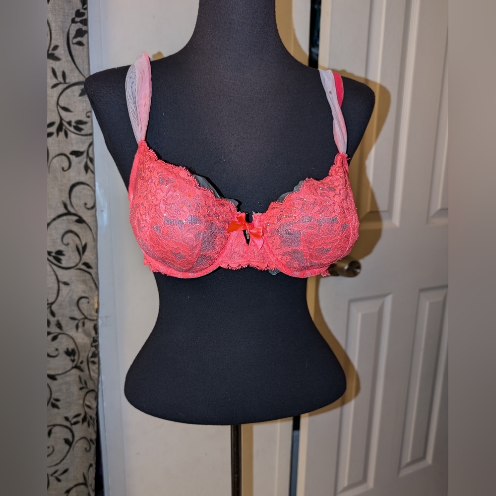 Victoria's Secret Pink Lace Bra